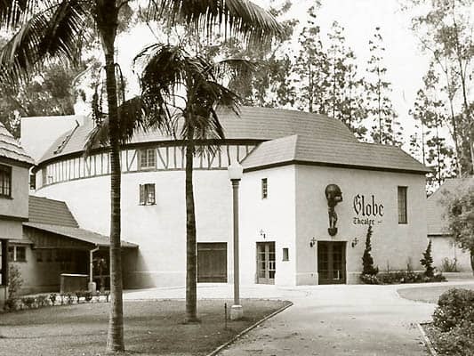 1941-old-globe-theatre.jpg Globe Theatre