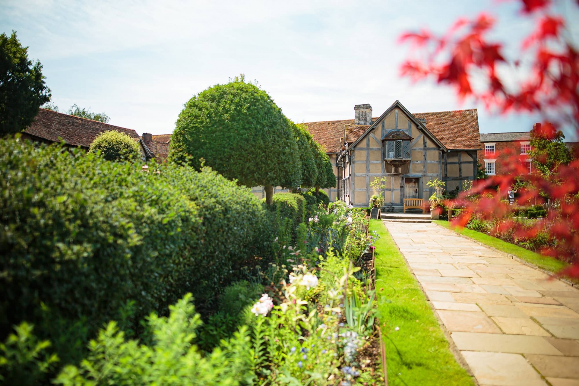 sbt-shakespeares-birthplace-summer.jpg Shakespeare's birthplace